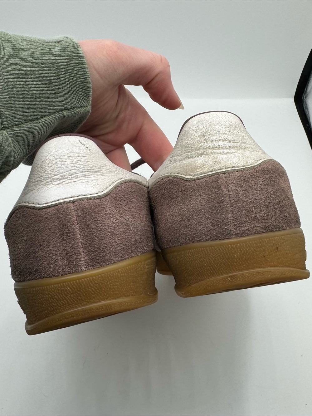 Adidas Women’s Gazelle Suede Sneakers in Color Shadow Fig size 7.5 - Picture 4 of 7